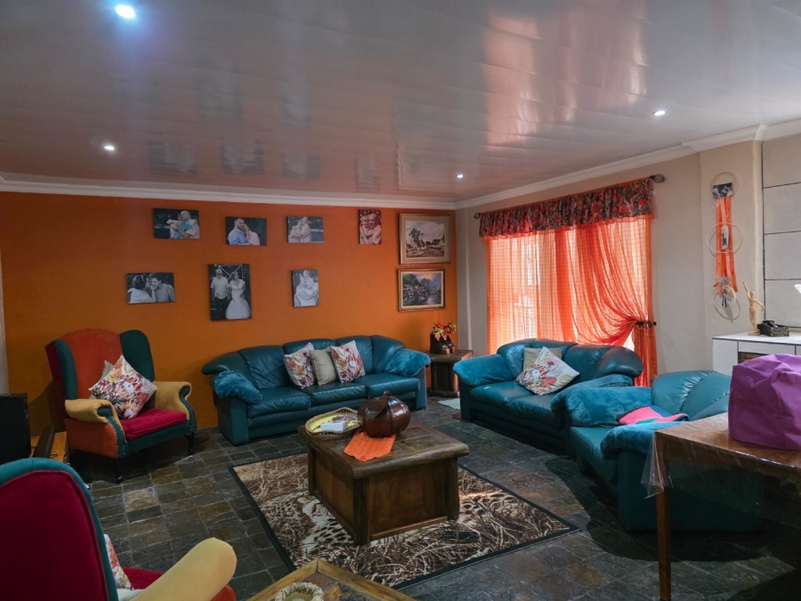 3 Bedroom Property for Sale in Vaalpark Free State